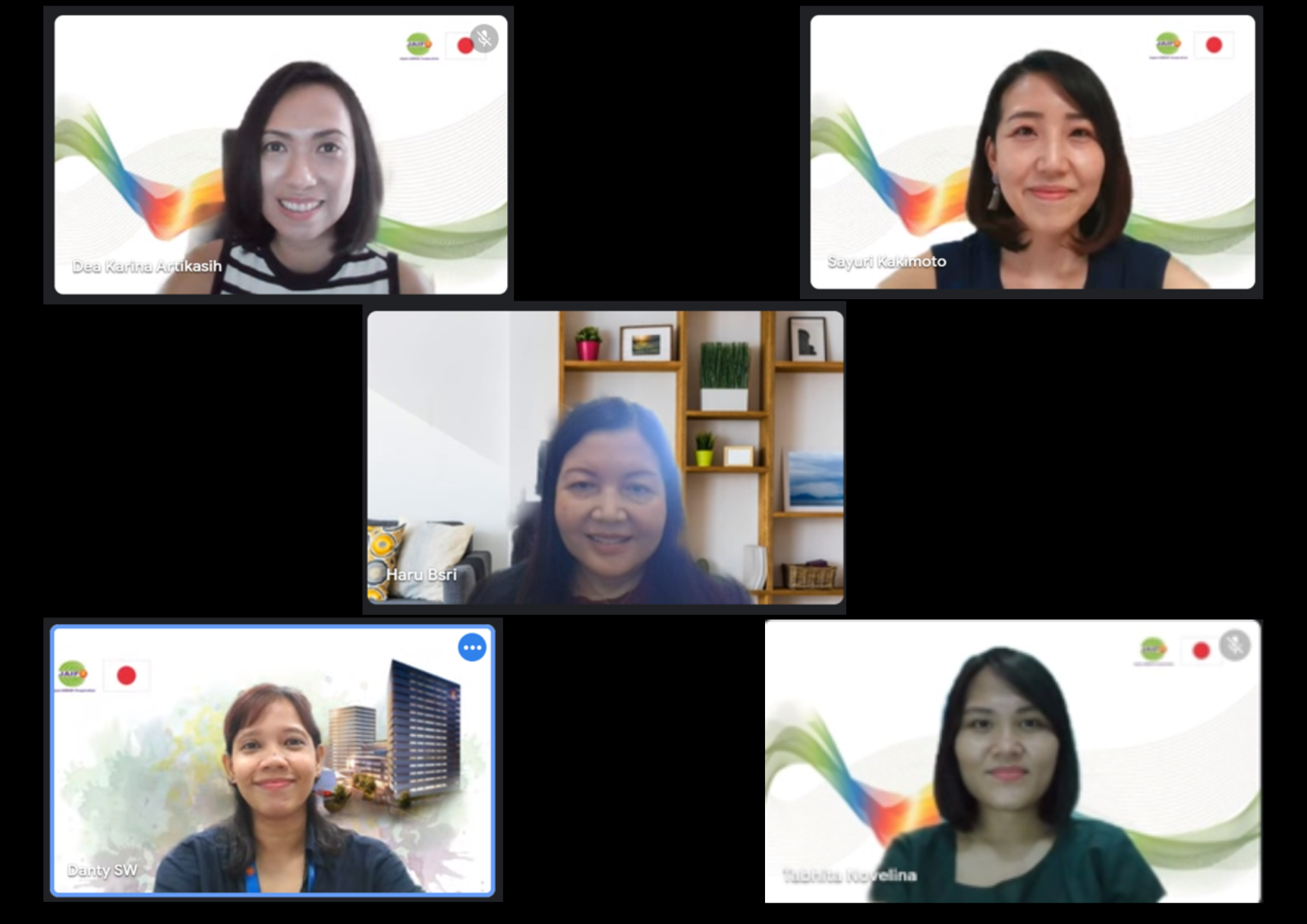 JMT Discusses with a JAIF Project Beneficiary from Thailand