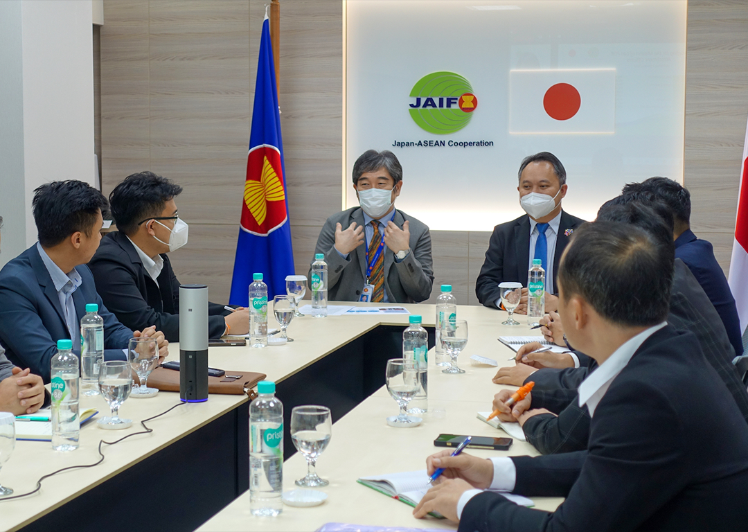 JAIF Briefing to Lao Attachment Officers