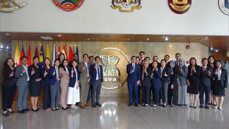 AHA Centre Executive Leadership in Emergency and Disaster Management for ASEAN Programme (ACE LEDMP) Participants Visit JMT Office